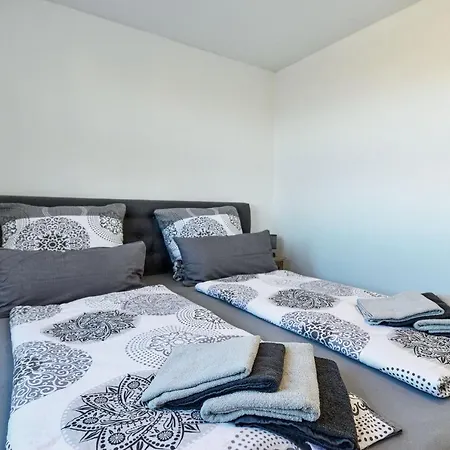 Haus Am Waldbad Aw14 דירה